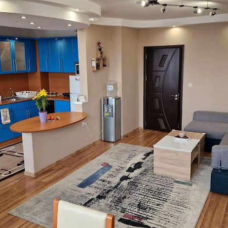 Boutique Apartment Jana Шумен Экстерьер фото